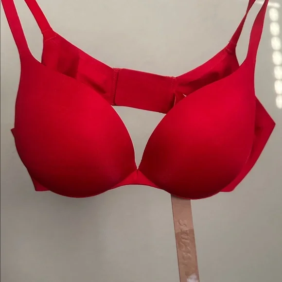 NWT SKIMS Ultimate Teardrop Push-Up‎ Bra in Cayenne 32B